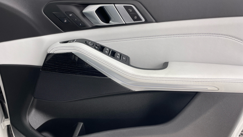 BMW X5 xDrive30d MHT M Sport 5dr Auto [Pro Pack] Diesel Estate